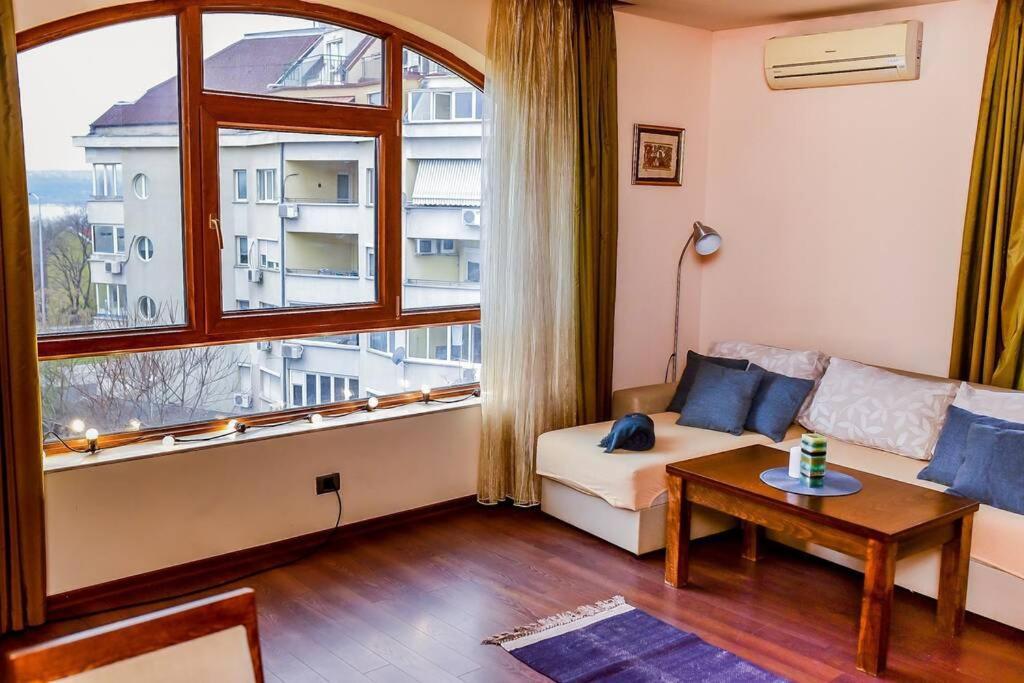 Sea View Apartment Next To Sea Garden And Beach Βάρνα Εξωτερικό φωτογραφία