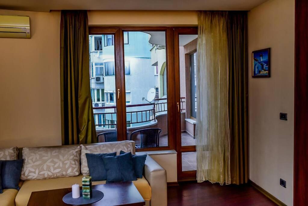 Sea View Apartment Next To Sea Garden And Beach Βάρνα Εξωτερικό φωτογραφία